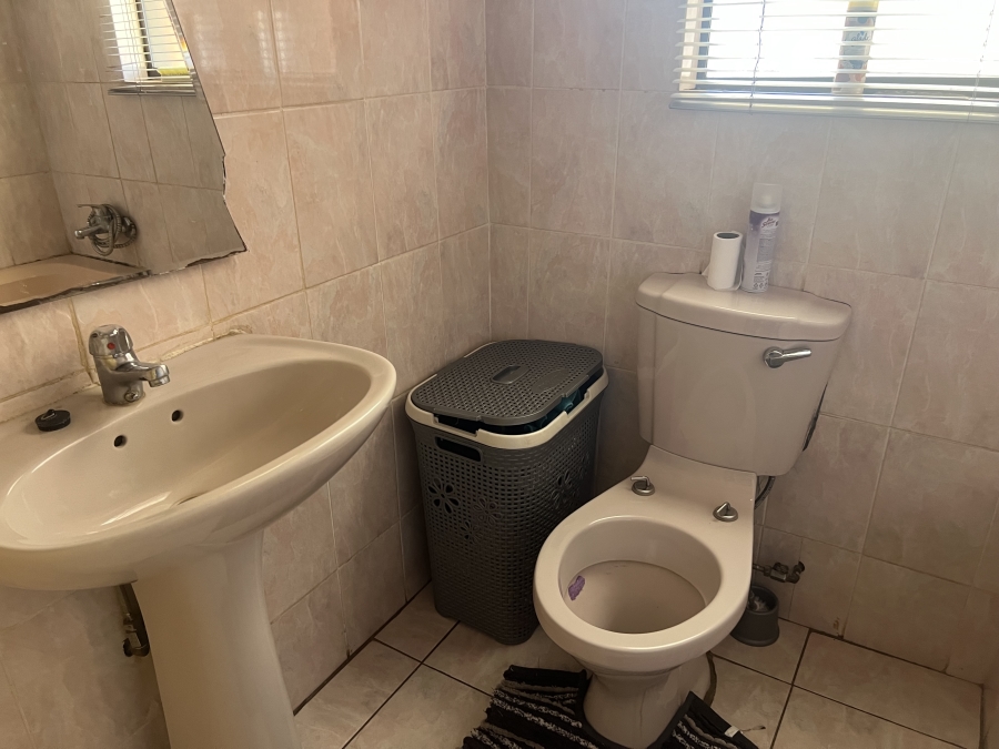 3 Bedroom Property for Sale in Geelhoutpark North West